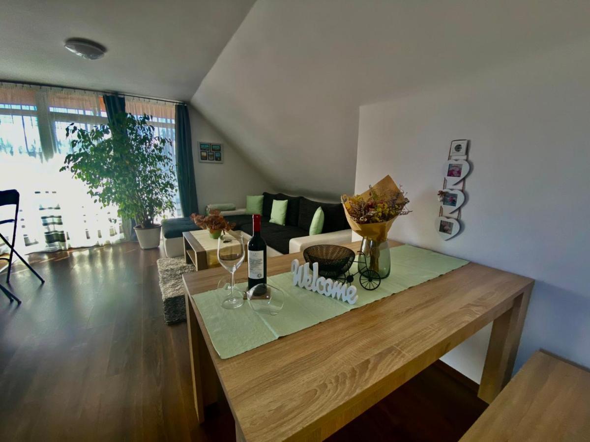Munkacsy Apartmanok Balatonfenyves Exteriör bild
